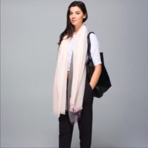 Lululemon athletica warrior scarf cotton scarf wrap with fringe